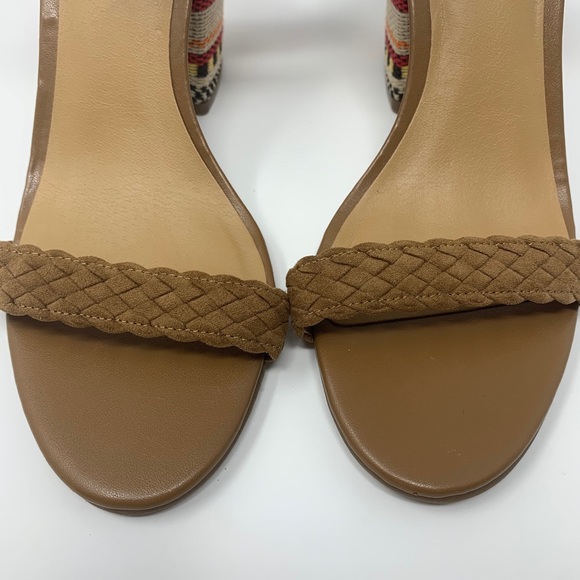 Crown Vintage Embroidered Sandal - Picture 7 of 8